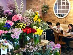 -FLOVIE FLORIST CAFE