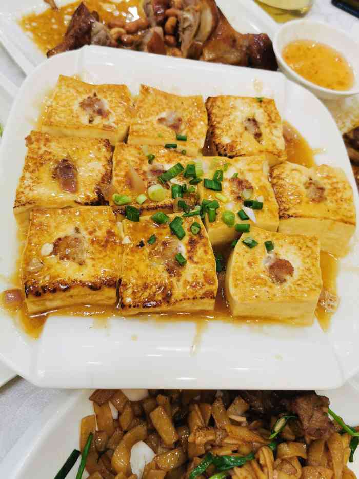 好彩酒家(昌岗店)-"在附近买衣服,虽然有众多的食店,但是因为.