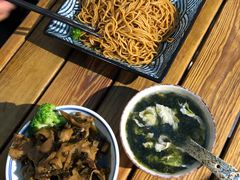 老妈菜炒笋干浇头-囿面传统制面馆(中央路店)