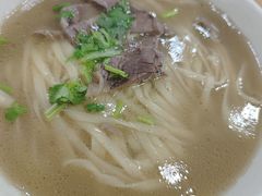 -十二忠手拉面(中华路店)