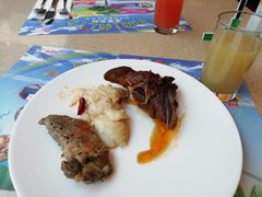 -亮马河饭店翠雅咖啡厅