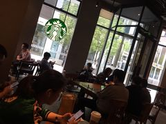 大堂-星巴克(北京三里屯SOHO一店)