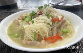 Bamboo Shoot and Green Bean Stir-Fry with Shredded Pork