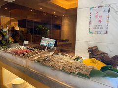 自助取餐区-鲤鱼洲酒店港鲤咖啡厅