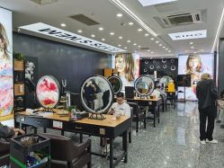 -藤野造型·烫·染发型设计店