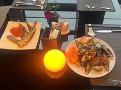 -唐拉雅秀酒店-西锦汇空中BBQ·思创餐厅