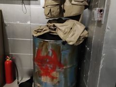 -荒岛实景沉浸密室(江汉路1店)