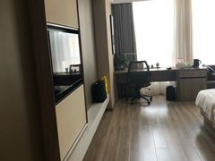 -榆林榆阳西路火车站亚朵酒店