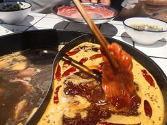 牛油鸳鸯锅-爸爸炒料牛排老火锅(高新店)