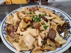 -壹阁胡羊焖饼(特色小吃街店)
