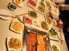 -海底捞火锅鲜切牛肉主题店(长寿路店)