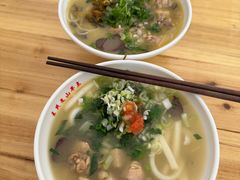 -文山荷鲜居(翠湖店)