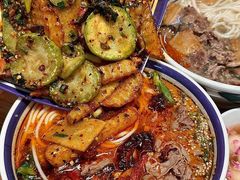 -云阿蛮云南生烫牛肉米线(奉贤路店)