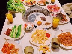 -佰烧海鲜烤肉火锅自助(世茂国际广场店)