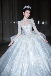 -Renee芮亦婚纱(原丽莎)