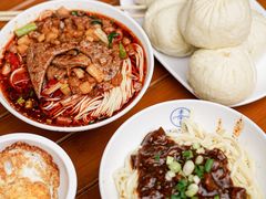 -李与白包子铺(桐梓林店)