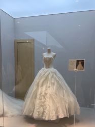 -乐派诗婚纱摄影