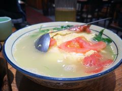 番茄煎蛋汤-盐与味葱葱鲫鱼•自贡菜江湖菜(春熙店)