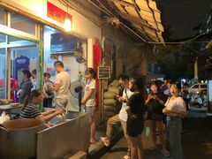 等位区-娇姐老牌螺蛳粉(雅儒路店)