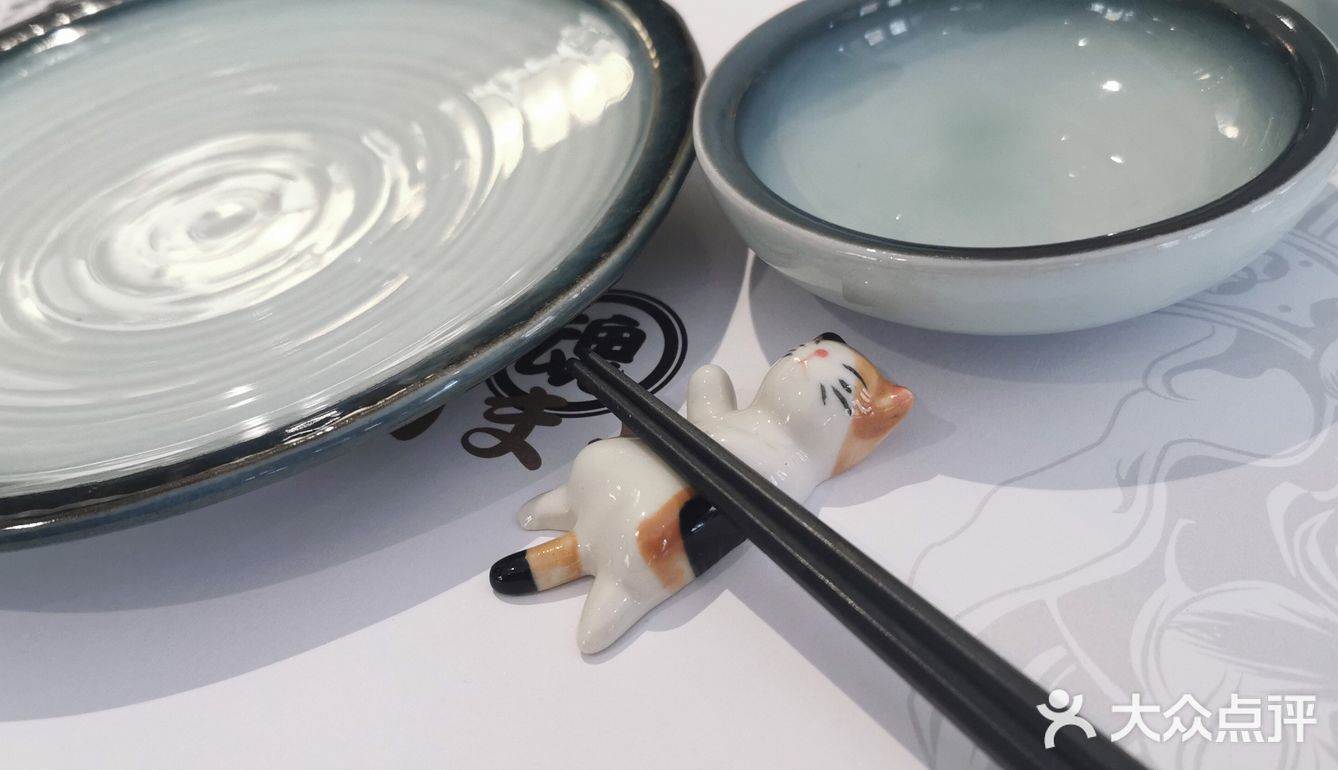 推荐土豆泥，外面包裹了酥脆的外壳，里面是软糯的土豆泥