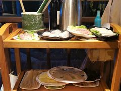 -二荆条·蜀鲜汇城市森林火锅