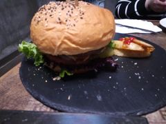 -HIGH FIVE哈福手工汉堡(桂林路店)