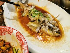 -二厨·吊桥小院·脆皮烧鸡公·本地农家菜(沿江西路店)