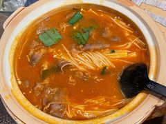 酸汤肥牛-滇越乘象云南餐厅(豆各庄店)