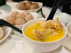 -鲜入围煮花胶鸡海鲜火锅