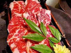-铭牛烧肉·和牛海鲜自助(高新月牙湖店)