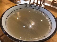 例汤-狮头牌卤味研究所·卤味饭(花城汇南区店)