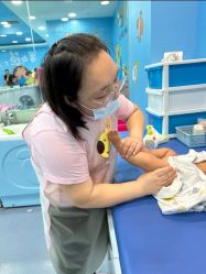 -熊小米专业儿童游泳馆