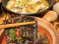 -有红鸡毛店·砂锅菜(抚琴夜市店)