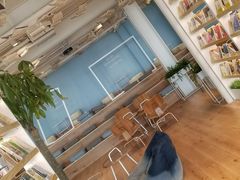 -猫的天空之城概念书店(北戴河蔚蓝海岸店)