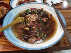 招牌红烧大肠面-小龙酒家(桂平路店)