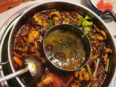 -蛙两只美蛙鱼头火锅(恒茂店)