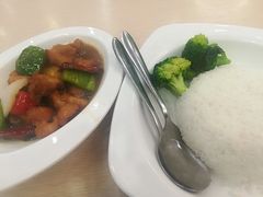 -佰搭果·广式茶餐厅(西华路店)