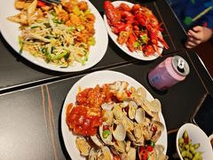 -涨巢·潮玩水疗局