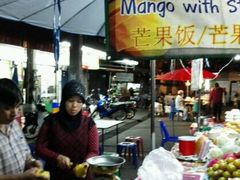 -芒果糯米饭摊子
