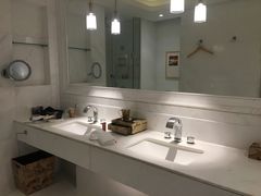 -苏州金鸡湖中茵皇冠假日酒店