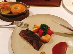 -罗宾斯牛排馆(重庆丽晶酒店)