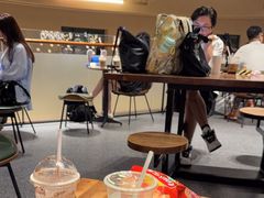 -星巴克(迪士尼小镇店)