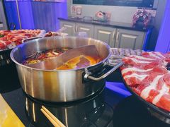 -唯爱KTV聚会餐厅(仙林东城汇店)