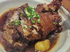 -老码头黑皮肘子锅包肉(赣水路店)