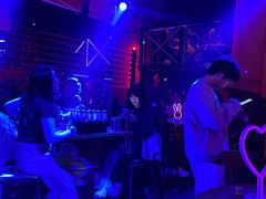 -UP嘻哈酒吧(粉巢店)