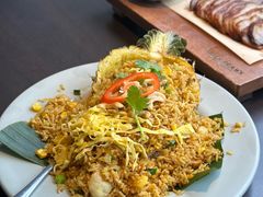 原只菠萝炒饭-大头虾越式风味餐厅(光明广场店)