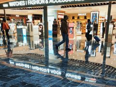 -中免(澳门机场免税店)