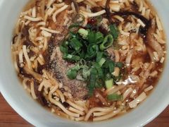 台式酸辣汤-鼎泰丰(新港中心店)
