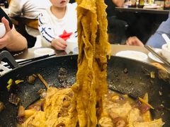 -胡须佬鸡煲四季火锅店(石厦西村直营店)