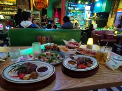 -Famous肥猫墨西哥音乐餐吧(五棵松华熙LIVE店)